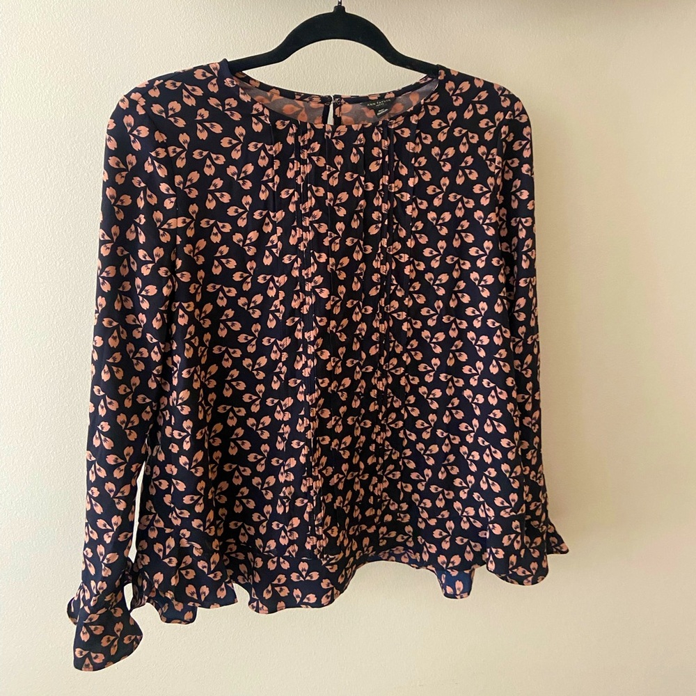 Ann Taylor Flouncy Blouse